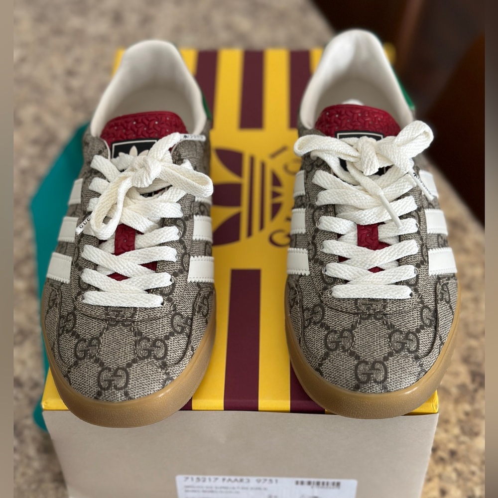Adidas x Gucci Gazelle Sneakers - Picture 4 of 12